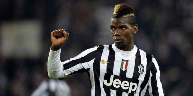 Ada Pele di Balik Jersey Aneh Paul Pogba