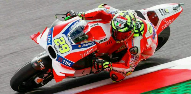 Andrea Iannone Raih Pole Position GP Austria