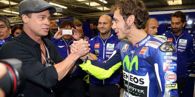 Asyiknya Jadi Brad Pitt, Nonton MotoGP Bisa Masuk Paddock