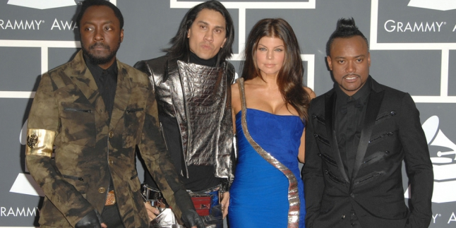 Black Eyed Peas Siap Kembali Menggila Tahun 2015 thumbnail