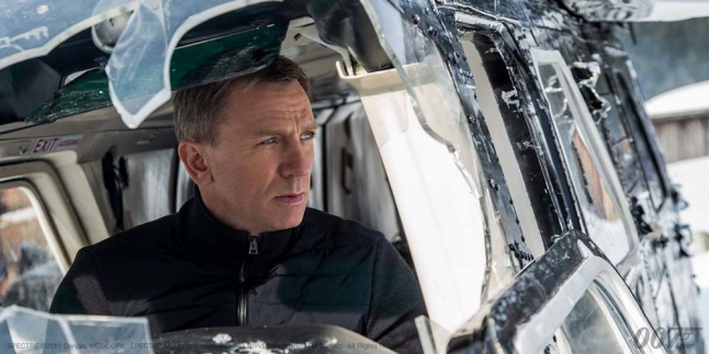 Daniel Craig Butuh Istirahat dari James Bond thumbnail