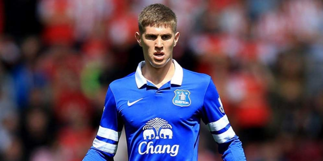 Dipantau Barca, John Stones Disebut Kursus Bahasa Spanyol