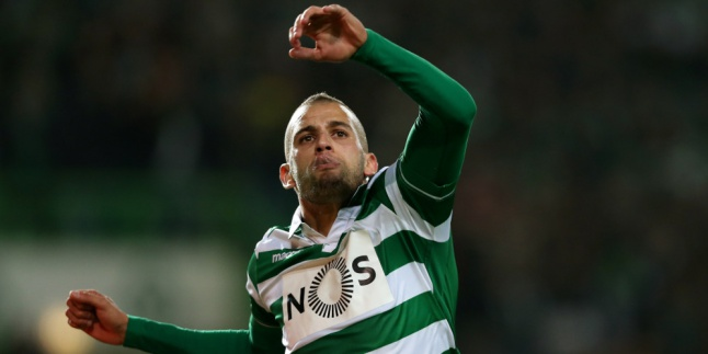 Everton Mau Rusak Perburuan MU Dapatkan Islam Slimani