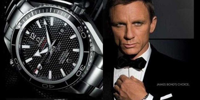 James Bond Jam Tangannya Pun Melegenda Bro LAzone.id