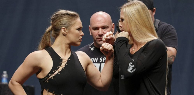 Kalah, Ronda Rousey Tetap Menang Atas Messi dan Ronaldo