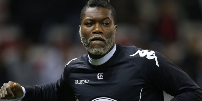 Kena Kasus Pemerasan Video Seks, Djibril Cisse Gantung Sepatu