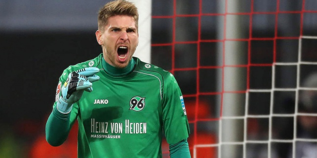 Leicester Umumkan Perekrutan Ron-Robert Zieler