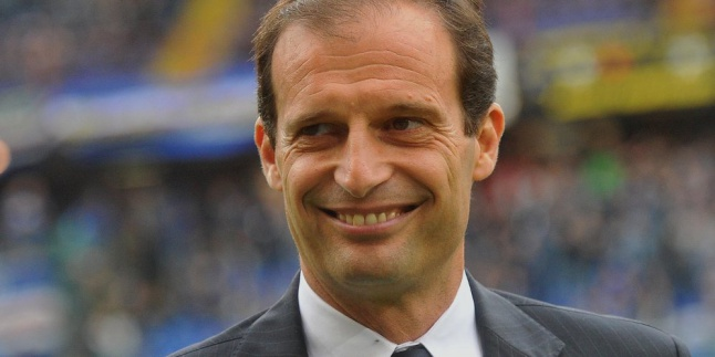 Massimiliano Allegri Jadi Pelatih Terbaik Serie A!