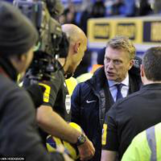 David Moyes Kecam Kinerja Howard Webb