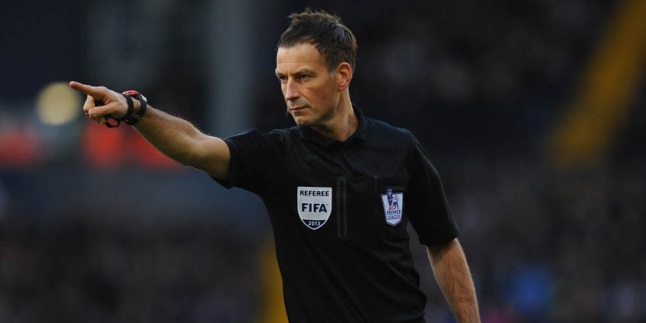 Mark Clattenburg Wasit Terbaik Dunia!