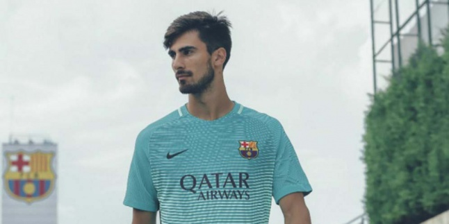 New Release! Nih Jersey Ketiga Barca yang Bernuansa Tosca