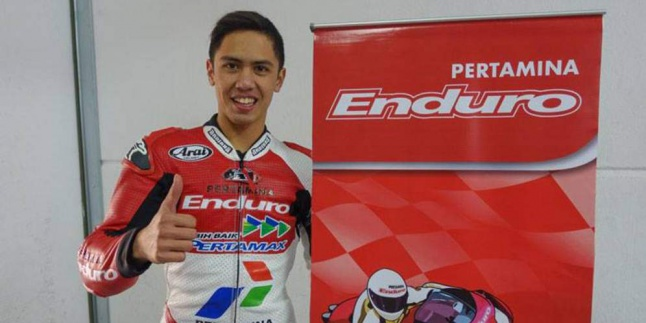 Pembalap Indonesia Ali Adrian Tatap Moto2