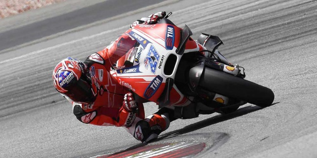 Pembuktian Casey Stoner Untuk Ducati