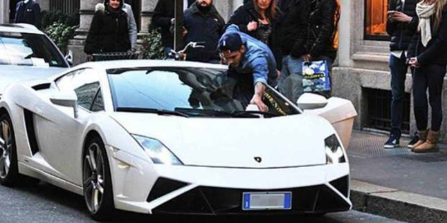 Pritt! Icardi Ditilang Karena Parkir Lambo Sembarangan