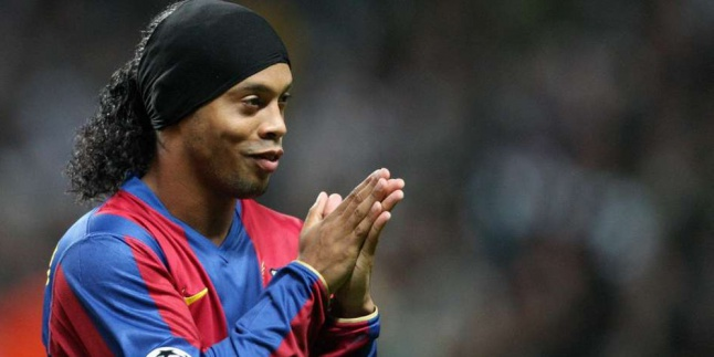 Ronaldinho Kembali Ke Barcelona