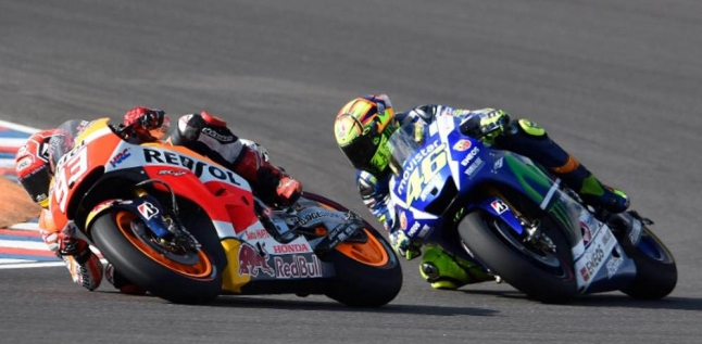 Rossi Serang Marquez!