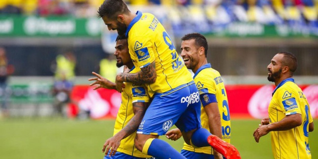 Singgasana La Liga, Las Palmas Terus Gaspol