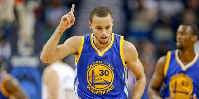 Stephen Curry Sejajar Dengan Michael Jordan