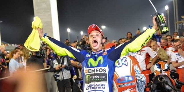 Valentino Rossi Pembalap Terbaik 2015 Versi Italia