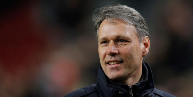 Van Basten Ingin Jadi Bos FIFA