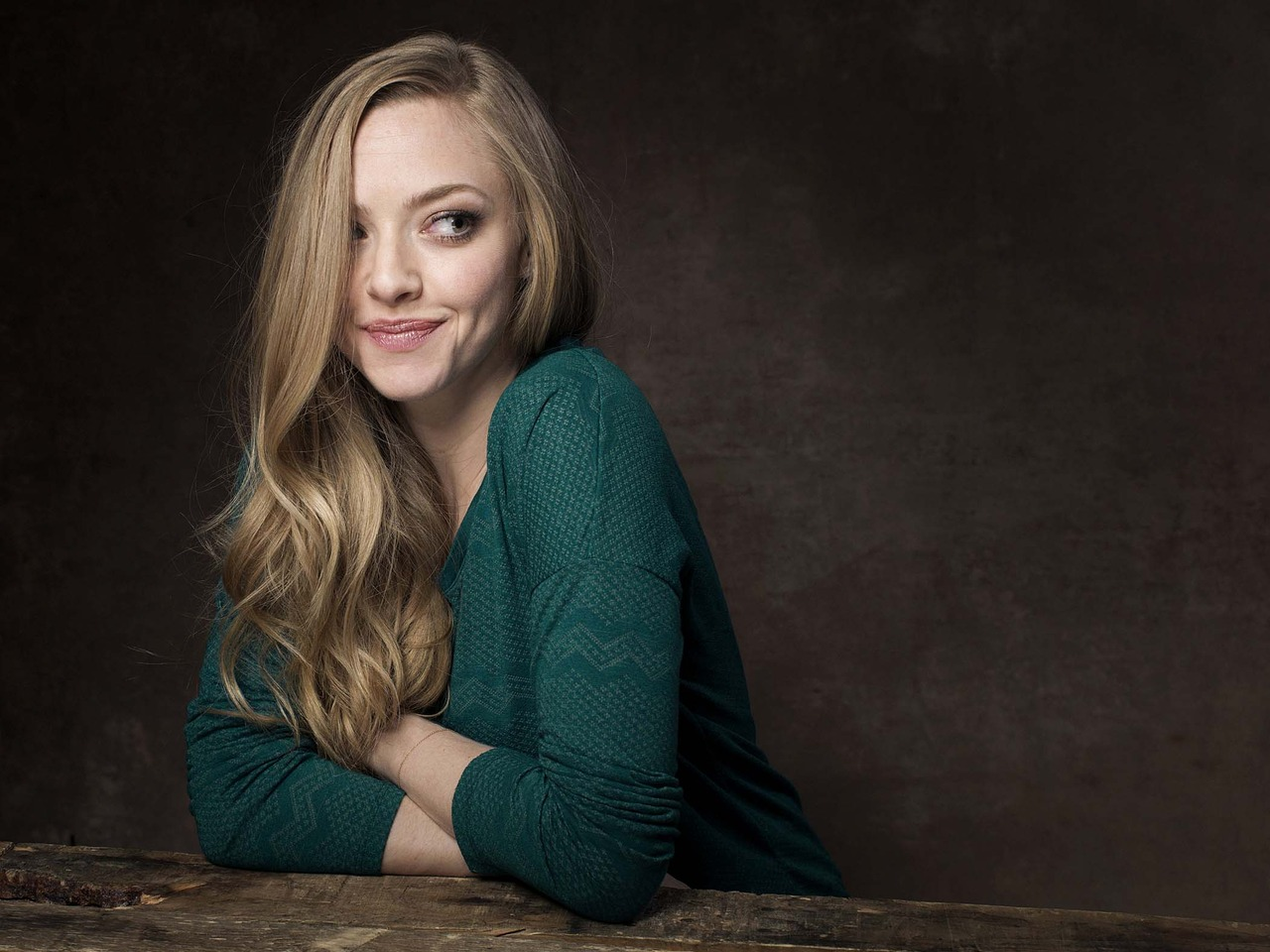 Dipaksa Suami, Amanda Seyfried Jadi Artis Porno?! | LAzone.id