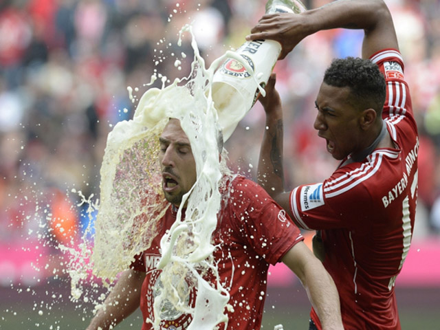 Disiram Bir, Franck Ribery Ngambek!