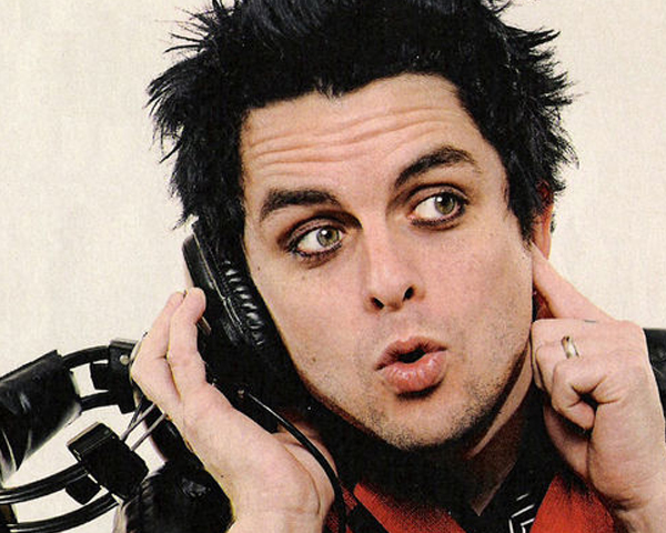 Frontman Green Day Masuk Rehab!