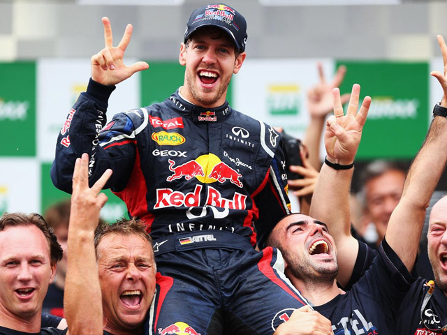 Juara Dunia F1 2013, Vettel Ukir Sejarah