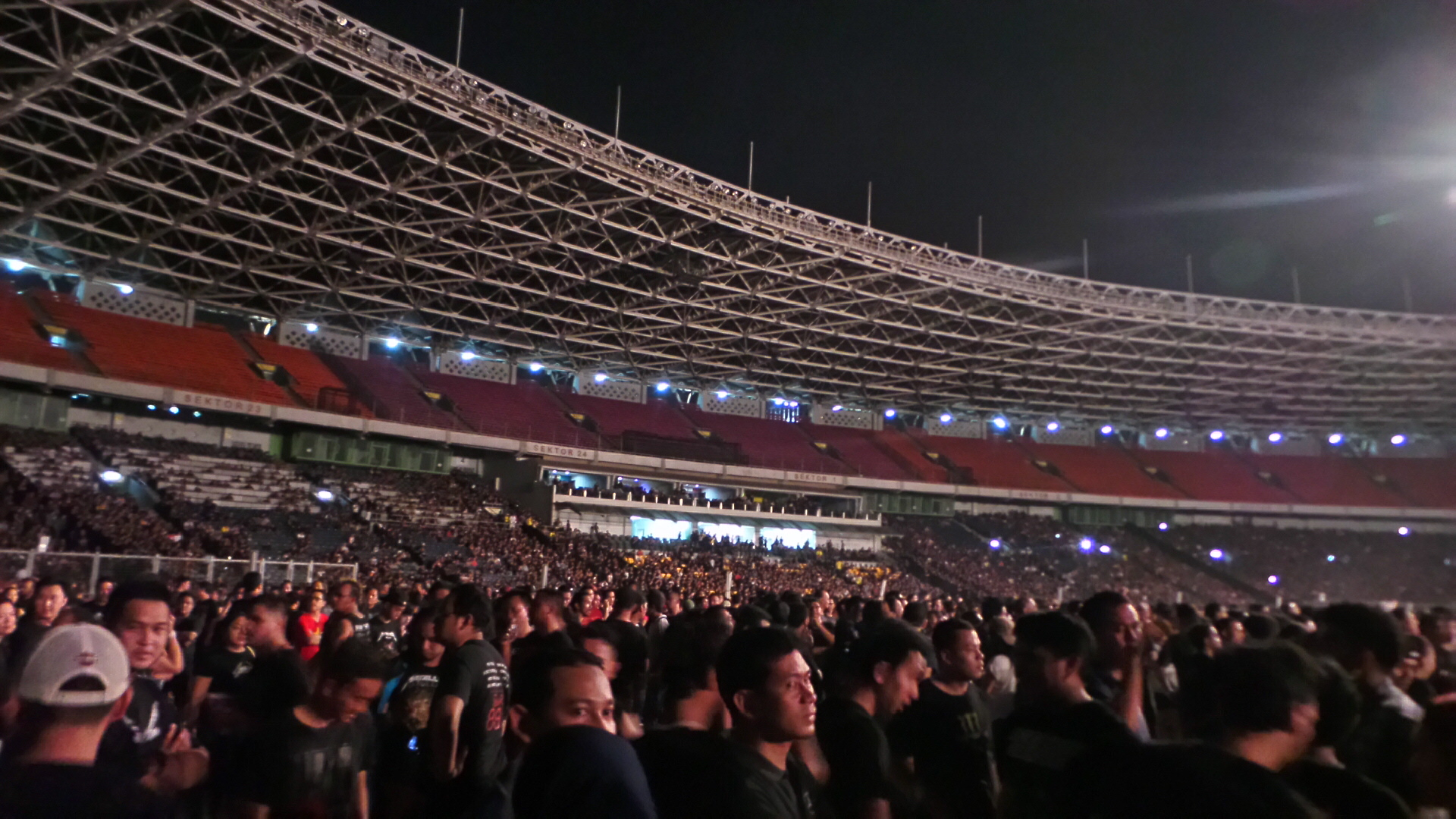 Konser Metallica, Penantian 20 Tahun yang Berakhir Spektakuler! thumbnail