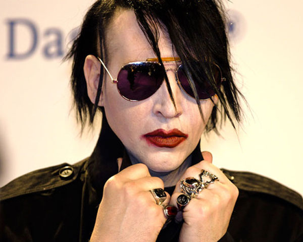 Marilyn Manson 'ngeracunin' tamunya?