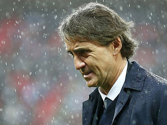 Roberto Mancini Dipecat!