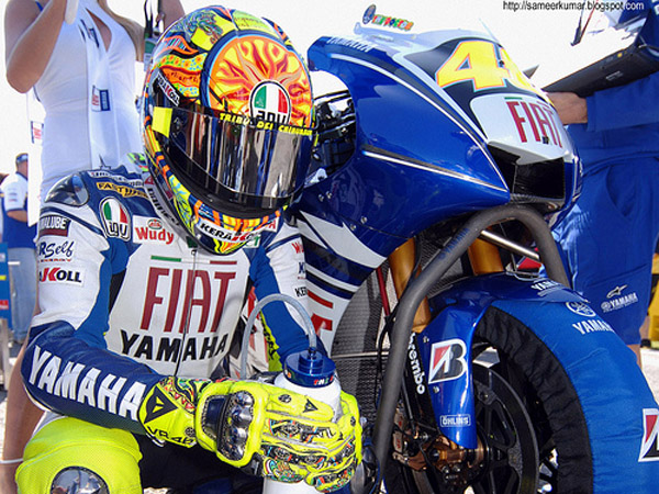 Rossi Balik ke Yamaha