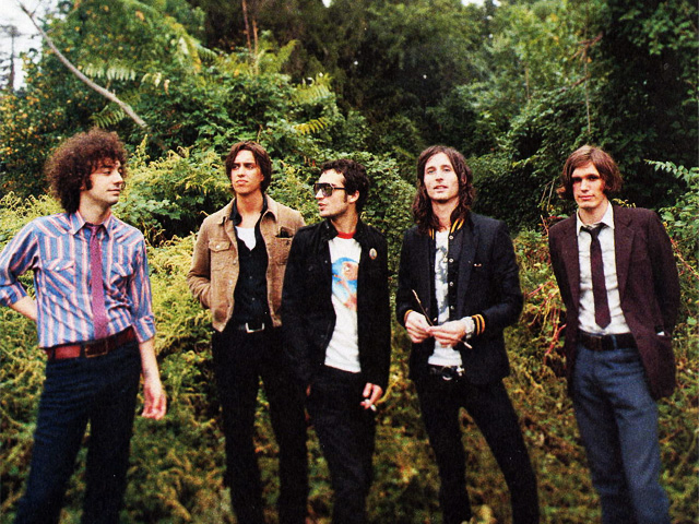 The Strokes: Tahun Baru, Album Baru