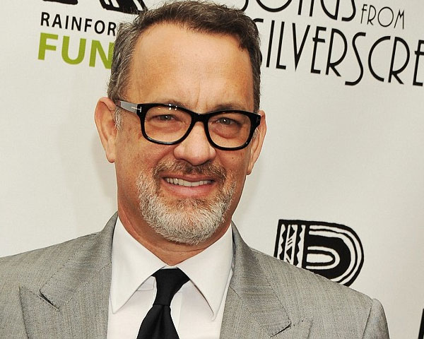 Tom Hanks perankan Walt Disney thumbnail