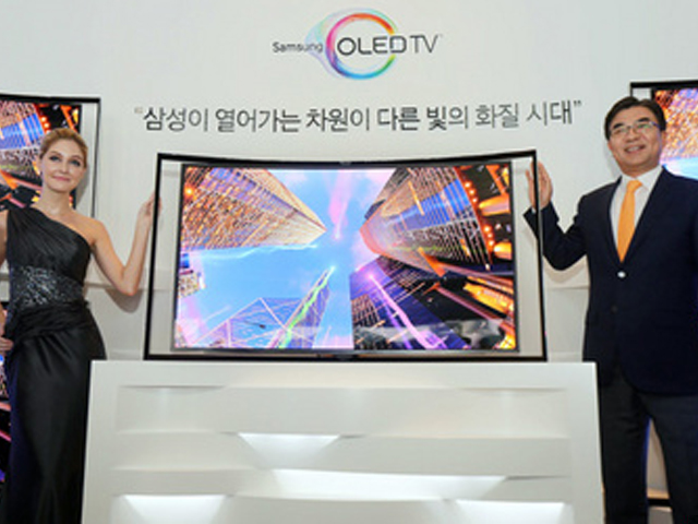 TV Layar Datar? Nih Samsung Bikin TV Layar Melengkung!