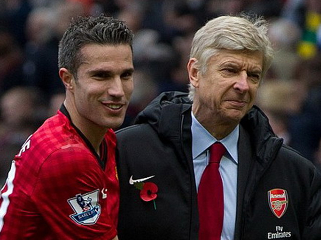 Wenger Masih Canggung Lihat RvP Berseragam United