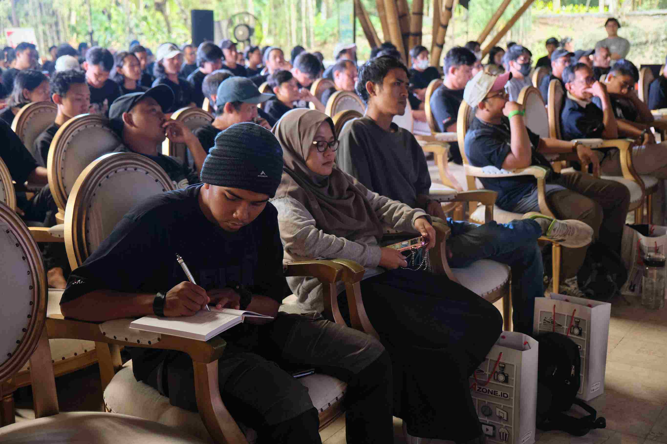 Lensa Academy Yogyakarta 2024 - Workshop Session with Donovan Laoh 3