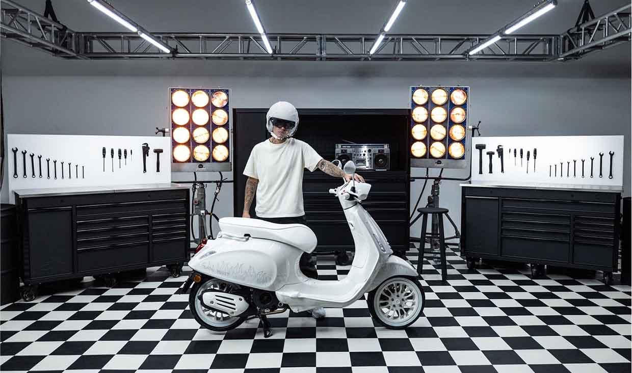 Vespa x Justin Bieber Resmi Dijual di Indonesia!