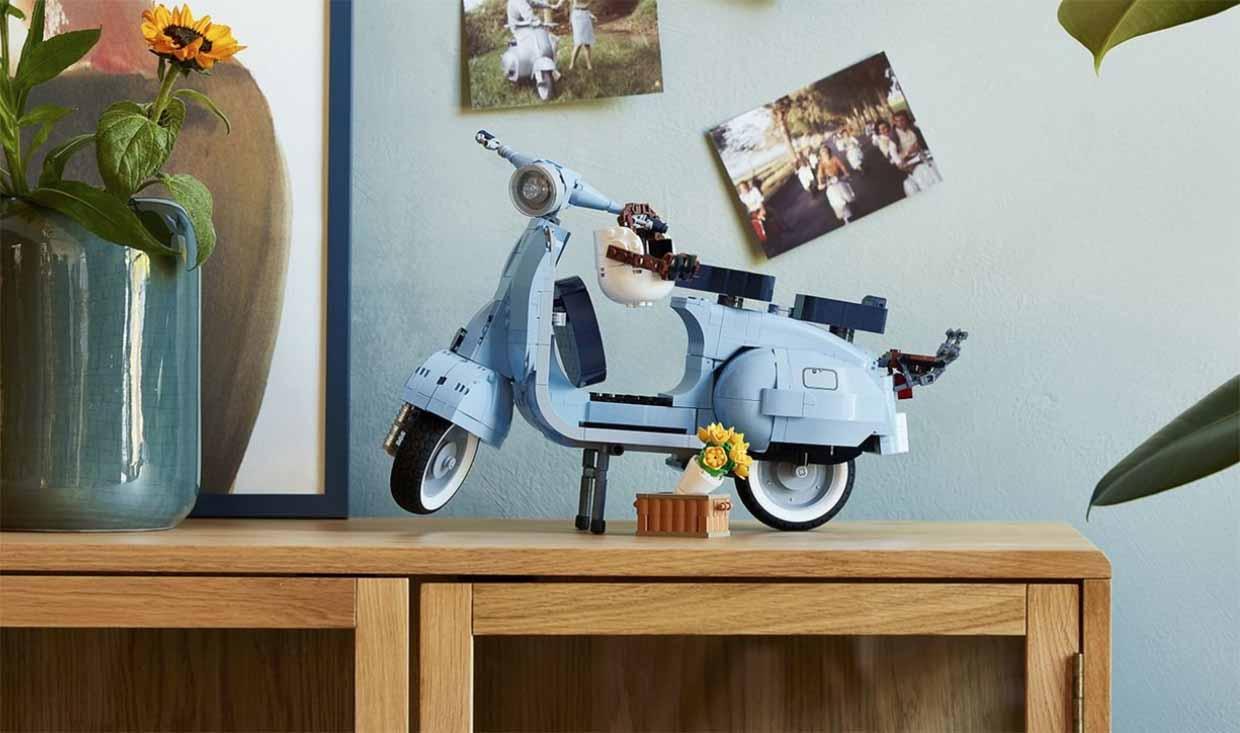 Ini Vespa Pertama Lego