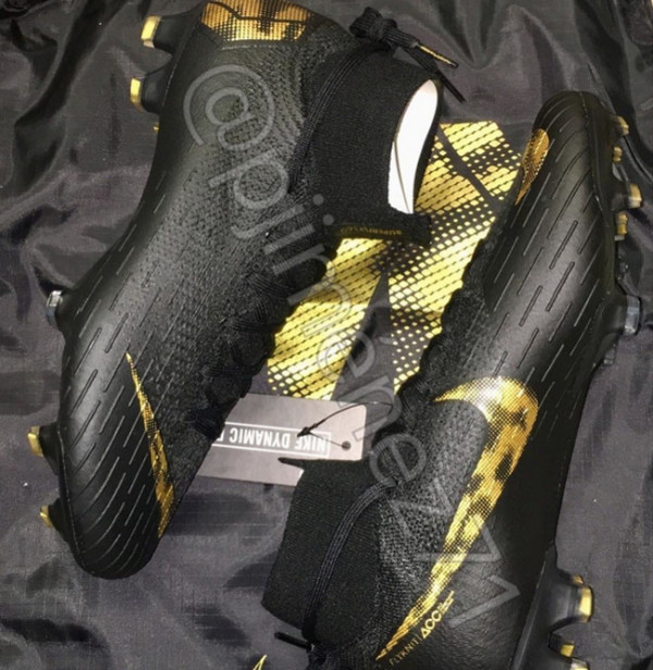 Nike Mercurial Superfly Black Lux, Elegan!