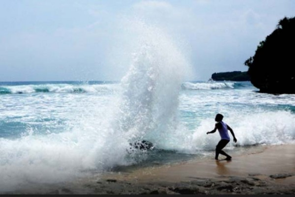 Pantai Gondo Mayit Indah Tapi Horor Lazone Id